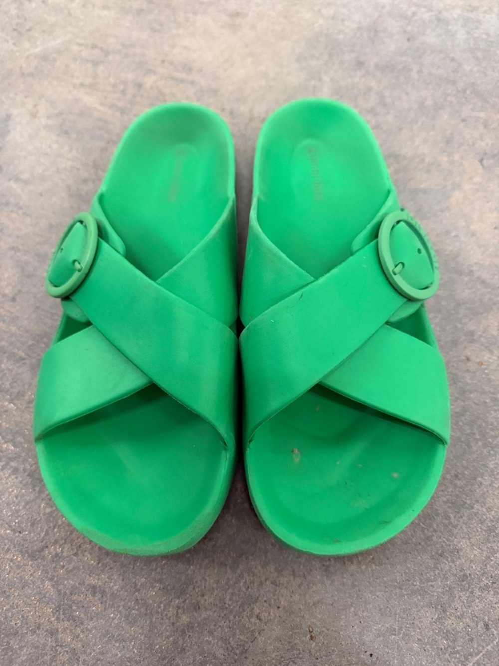 Gianni Bini Green Crossover Buckle Slide Sandals